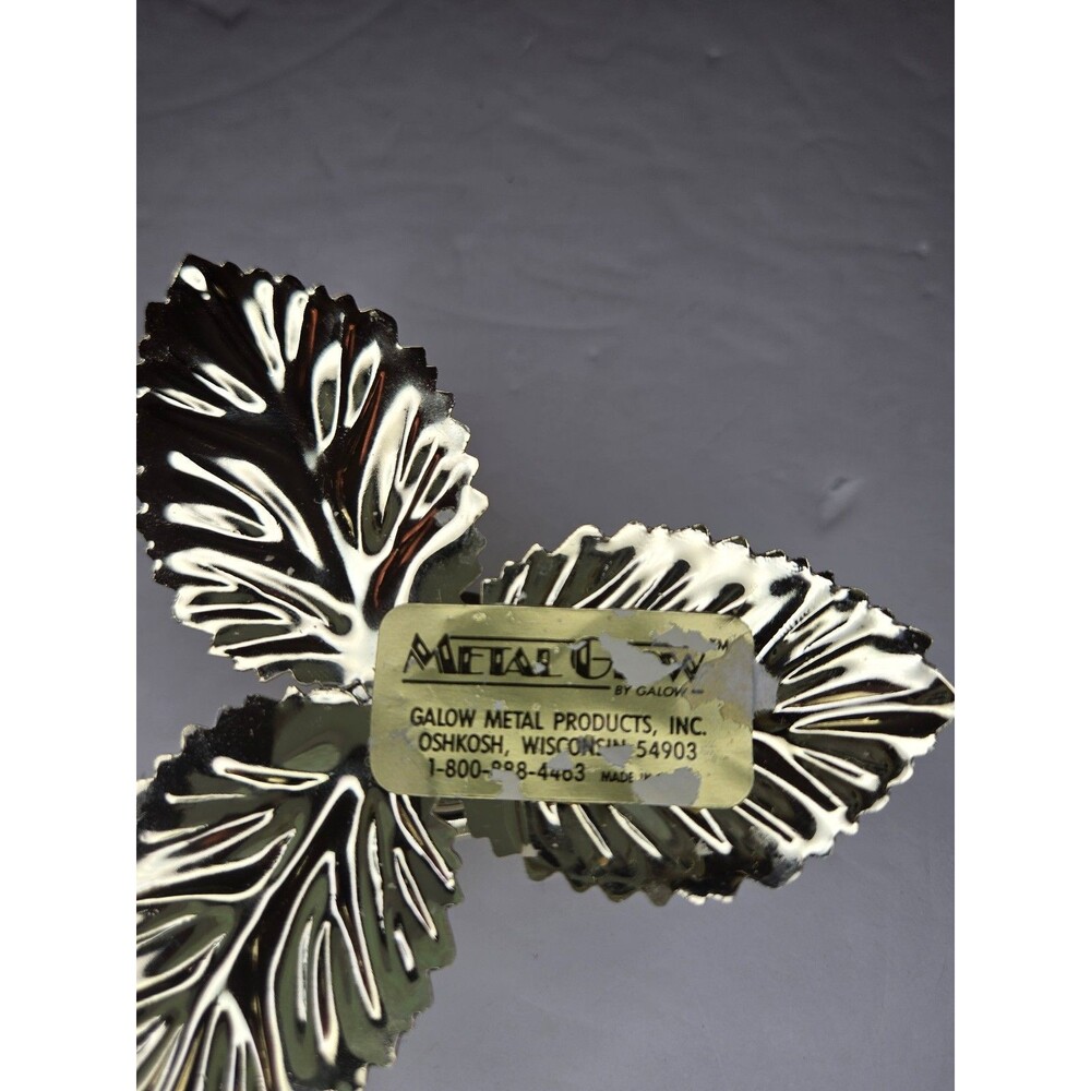 Brass Metal Candle Holder Leaf Design - Picture 7 of 10